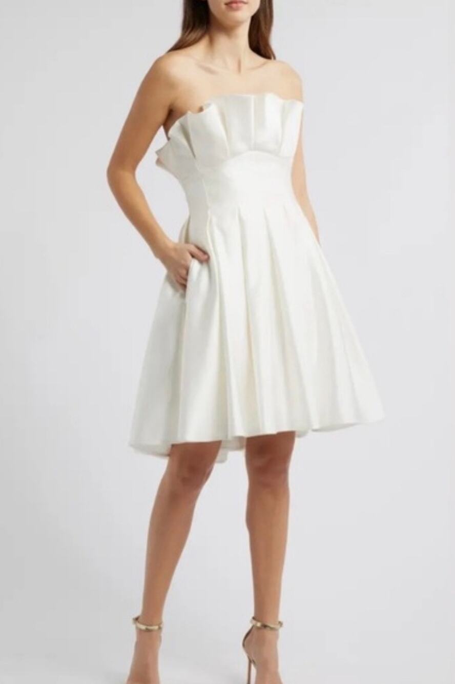 NWT Amsale Cream Pleated Strapless Fit & Flare Cocktail Dress Size 8 Retail $695
